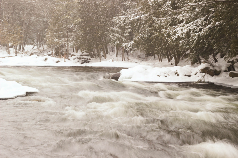 Illustration for article titled Weekly Photo Mission: Snowy Landscape